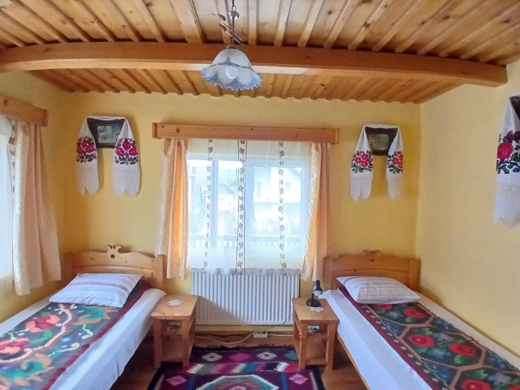 Casa Muntean Hotel Vadu Izei Exterior photo